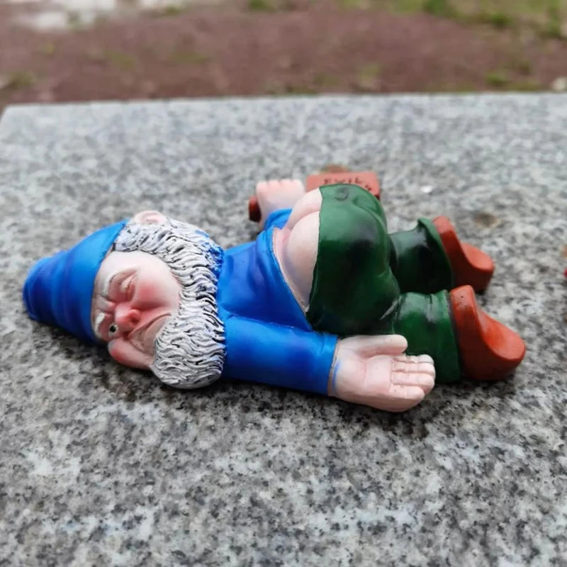 12cm Drunken Gnomes Funny Resin Statue for Home Decor Whimsical Indoor Outdoor Ornament Interesting Garden Christmas Santa Claus