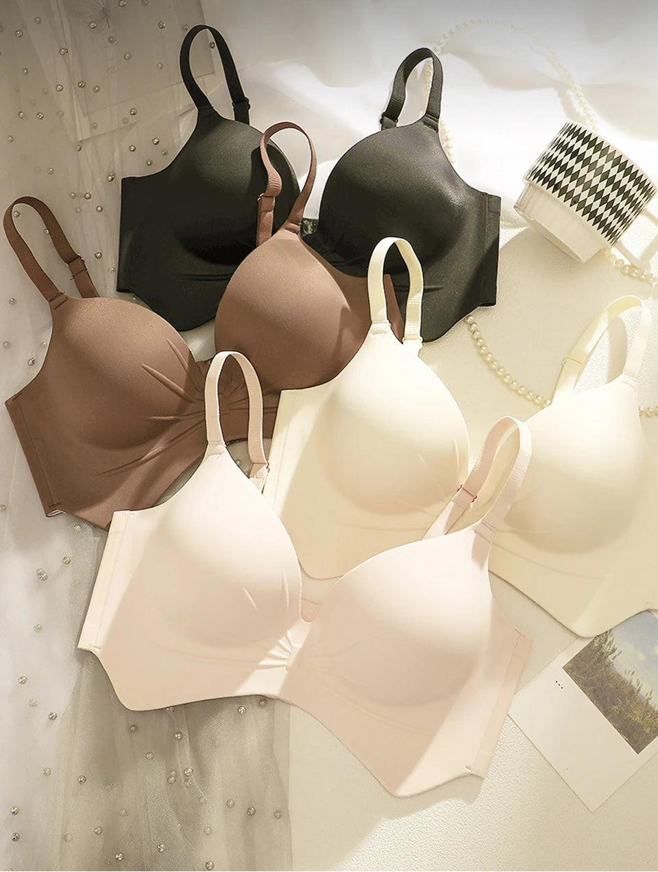 FallSweet Push Up Bra for Women Seamlesss Bras Comfortable Wireless Bralette 8cm Thick Chest Brassiere Sexy Lingerie 32-38AB