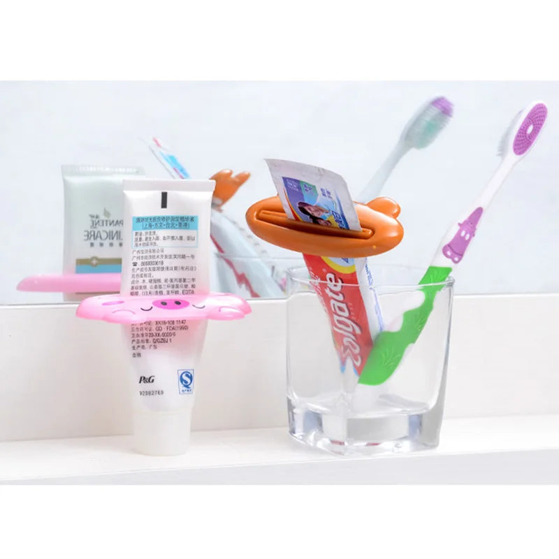 Lovely Animal Toothpaste Dispenser Cartoon Toothpaste Squeezer Tube Easy Squeeze Bathroom Accessories Distributeur Dentifrice