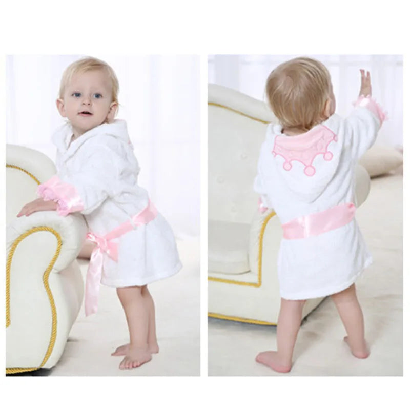 Fashion Baby Boy Girl Bathrobe Children's Flannel Crown Bathrobe Baby Boys Girl Robes Baby Hooded Bath Towel Kids Pajamas