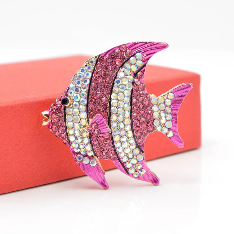 CINDY XIANG Rhinestone Tropical Fish Brooches for Women Large Cute Animal Party Coat Jewelry Fashion Accessories New 2018