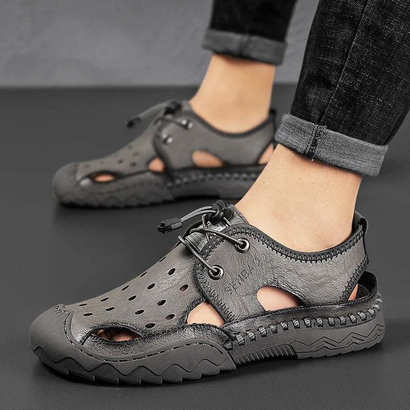 Classic Quality Leather Men Sandals Comfortable Men Summer Shoes Hollow-Out Breathable Beach Sandals Hard-wearing Men Shoes