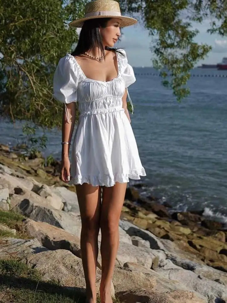 BOHO INSPIRED puff sleeve mini Sexy white party dress ruffle summer dress square neck elastic bust super chic women dress new