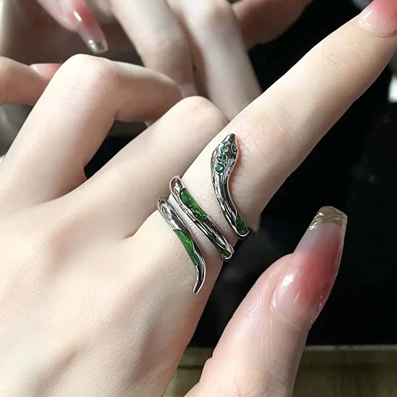 2025 New Fashion Green Snake Bracelet For Women Trendy Unique Design Animal Adjustable Bracelet Wedding Jewelry Birthday Gifts