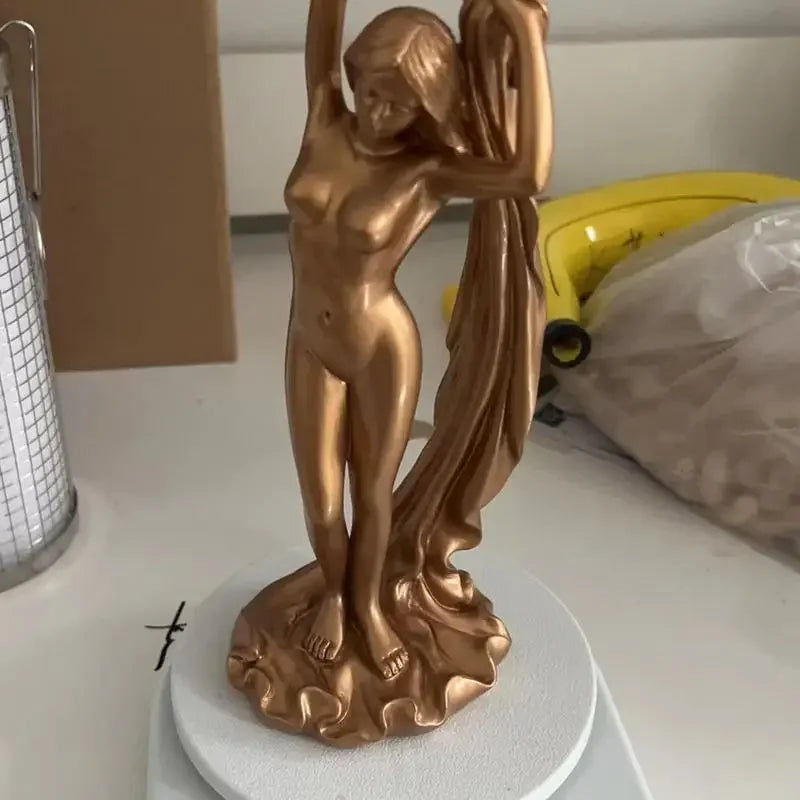 Creative Resin Goddess Figurine Bronze Lady Justice Statue Mythology Themiss Greeks Goddess Cute Resin Craft For Home Decoration