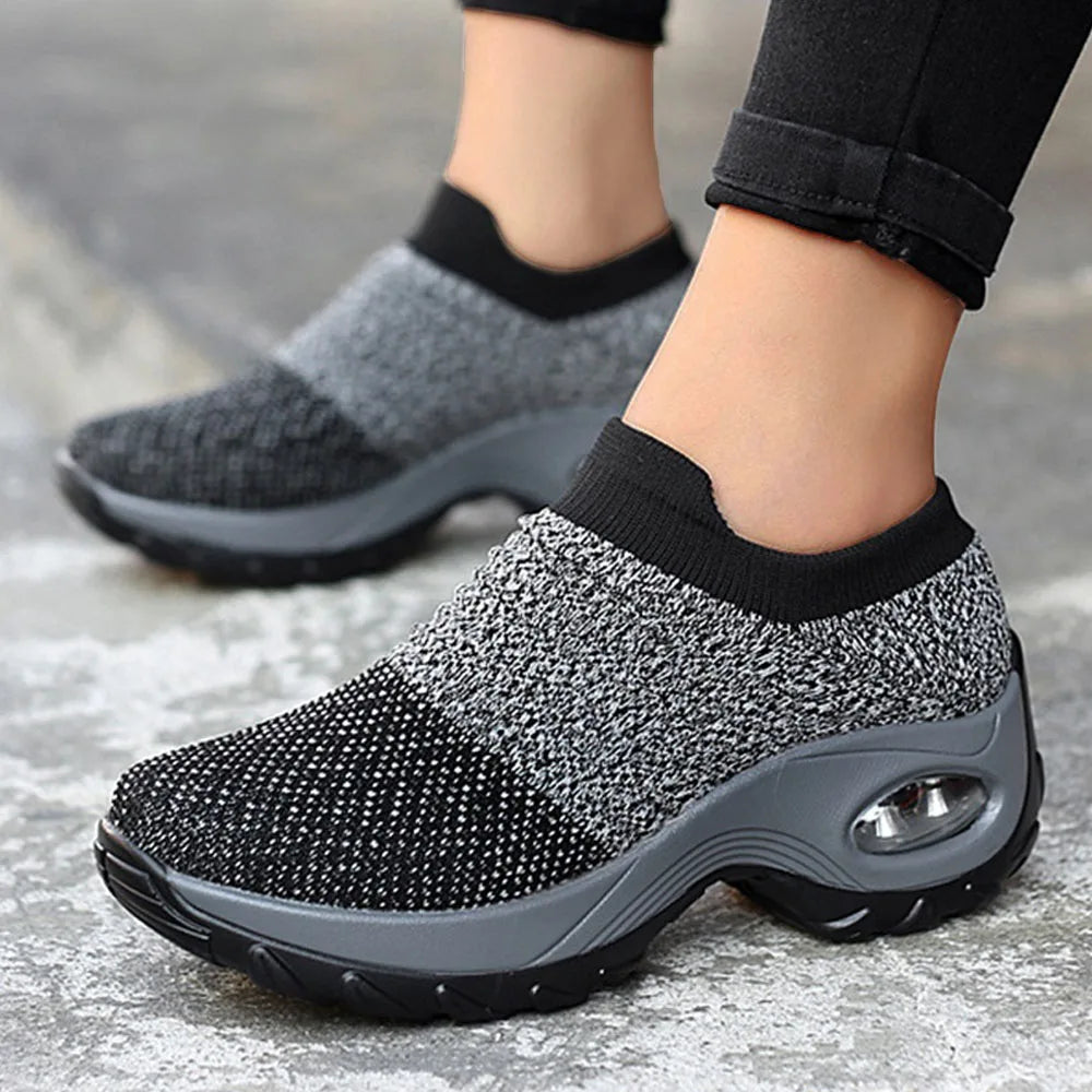 Women's Sneakers 2023 New Fashion Mesh Ladies Slip On Breathabe Sport Shoes 35-43 Large-Sized Female Outdoor Running Loafers